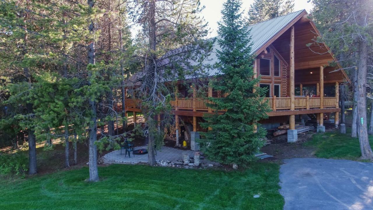 Lumberjack Lodge By Kabino Hot Tub Fire Pit Satellite Wifi Grill Large Porch Island Park Exterior foto